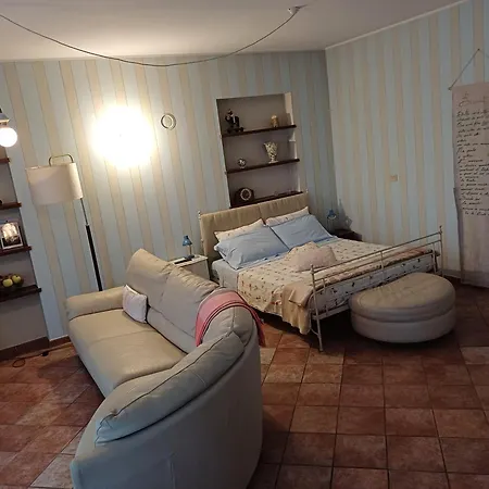 Bed and Breakfast Il Germano Reale Άλμπα