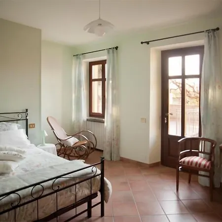 Il Germano Reale Bed and Breakfast Άλμπα